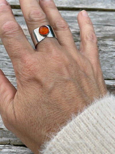 Wide ring with Amber cabochon LaVidaLoca