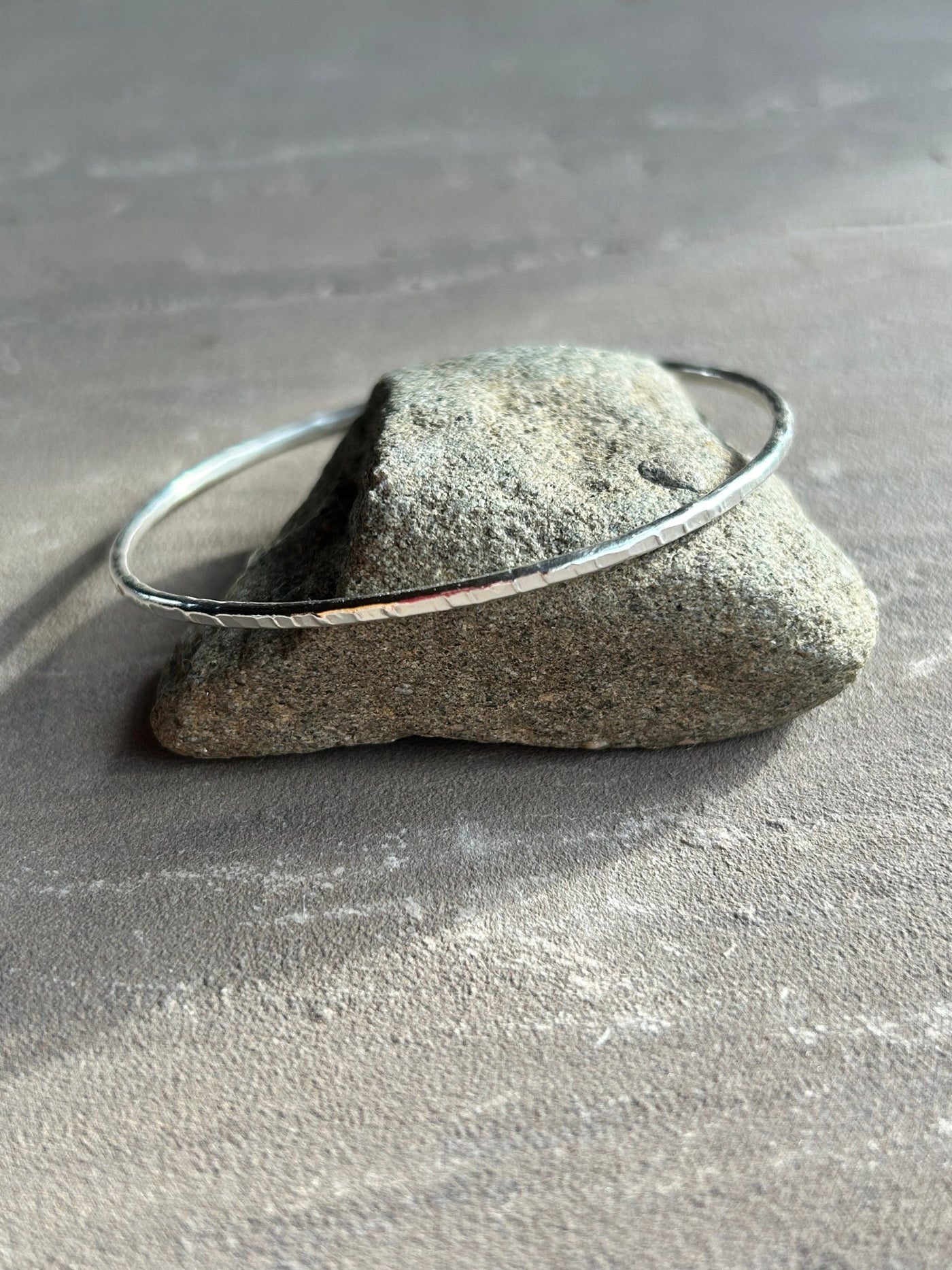 Classic Hammered Bangle - 2mm - LaVidaLoca Jewellery