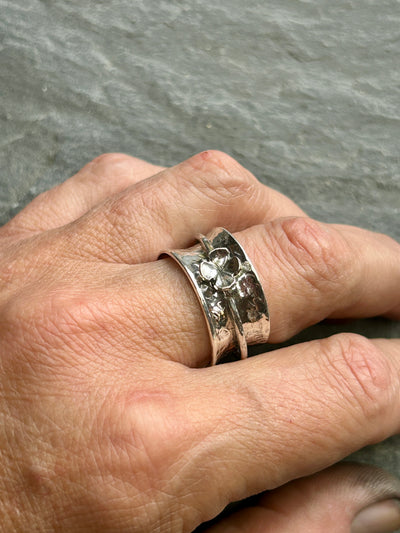 Sterling Silver Spinner ring - Four Leaf Clover Spinner