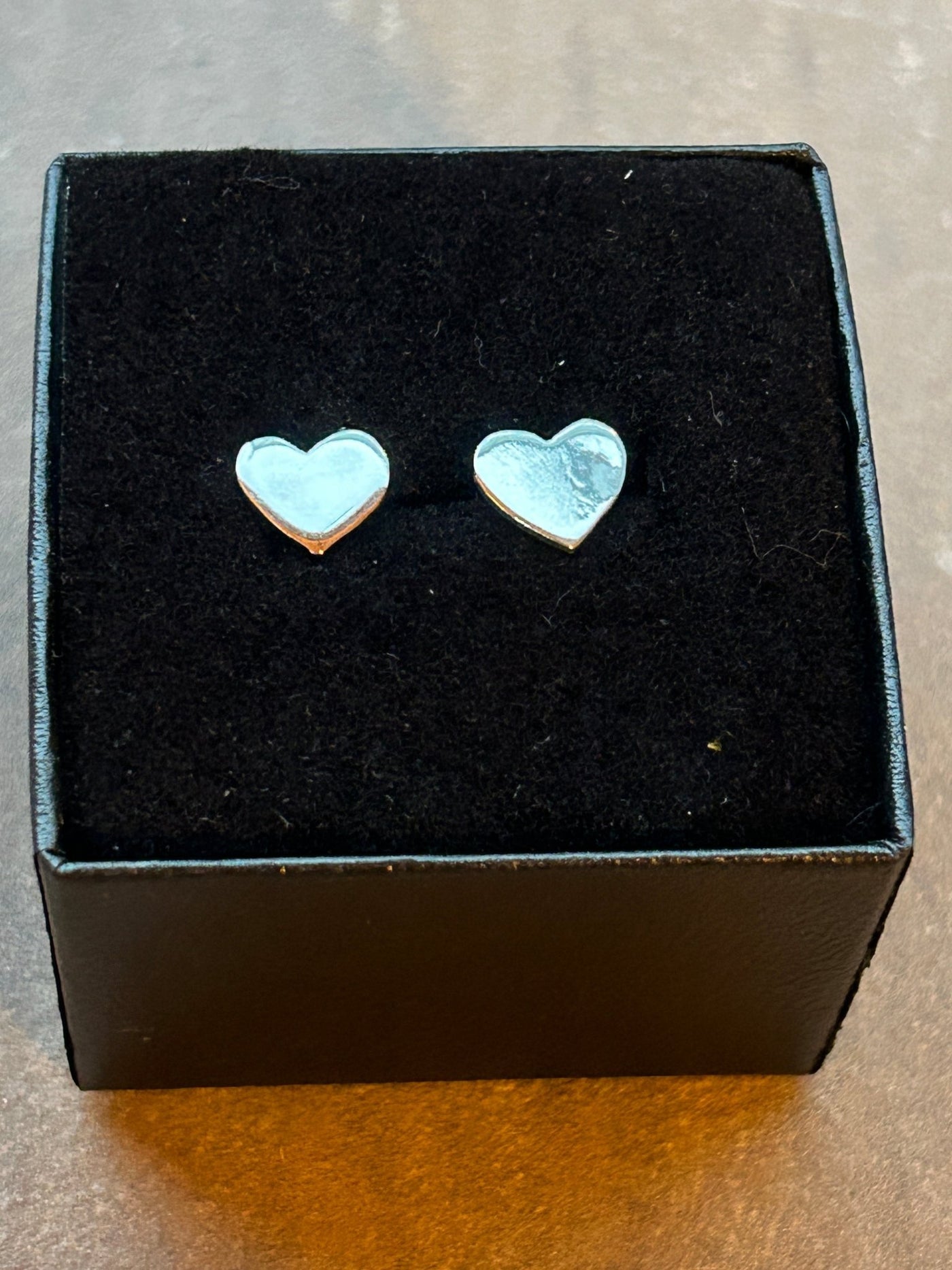 Heart stud earrings - LaVidaLoca Jewellery