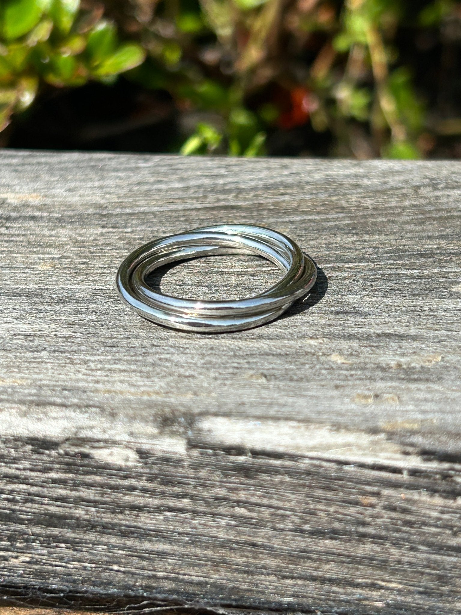 Interlocking Ring : Handcrafted Silver jewellery : Made in UK ...