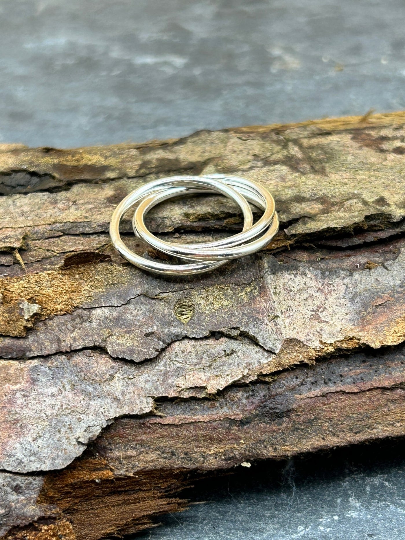 Interlocking ring - LaVidaLoca Jewellery
