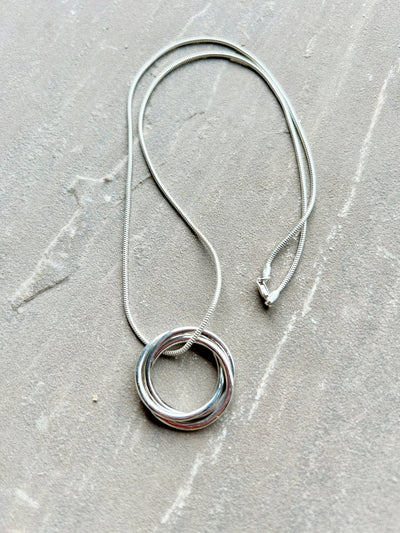 Interlocking Ring Pendant - LaVidaLoca Jewellery