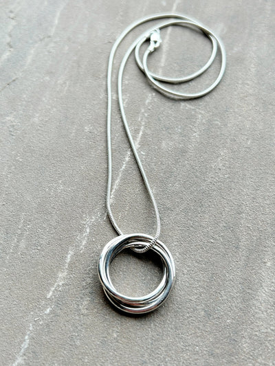 Interlocking Ring Pendant - LaVidaLoca Jewellery
