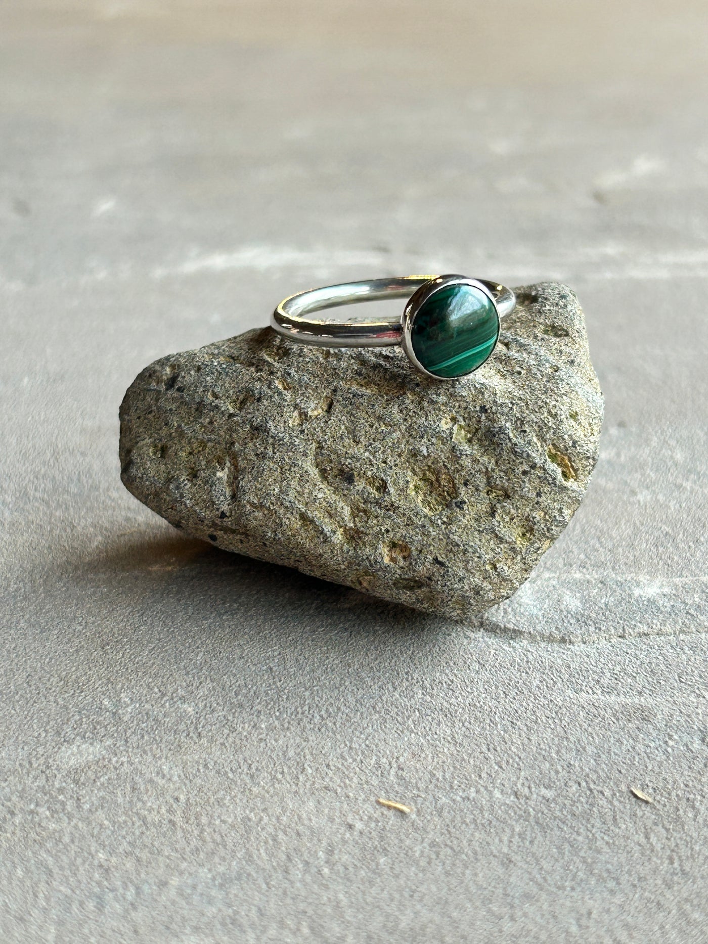 Stacking ring with Malachite cabochon