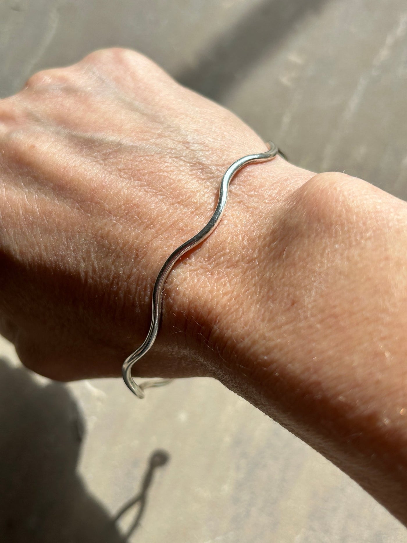 Polished Wave Bangle - 1.8mm - LaVidaLoca Jewellery